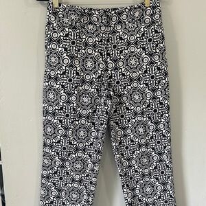 Talbots Black and White Patterned jeans size 6P stretch